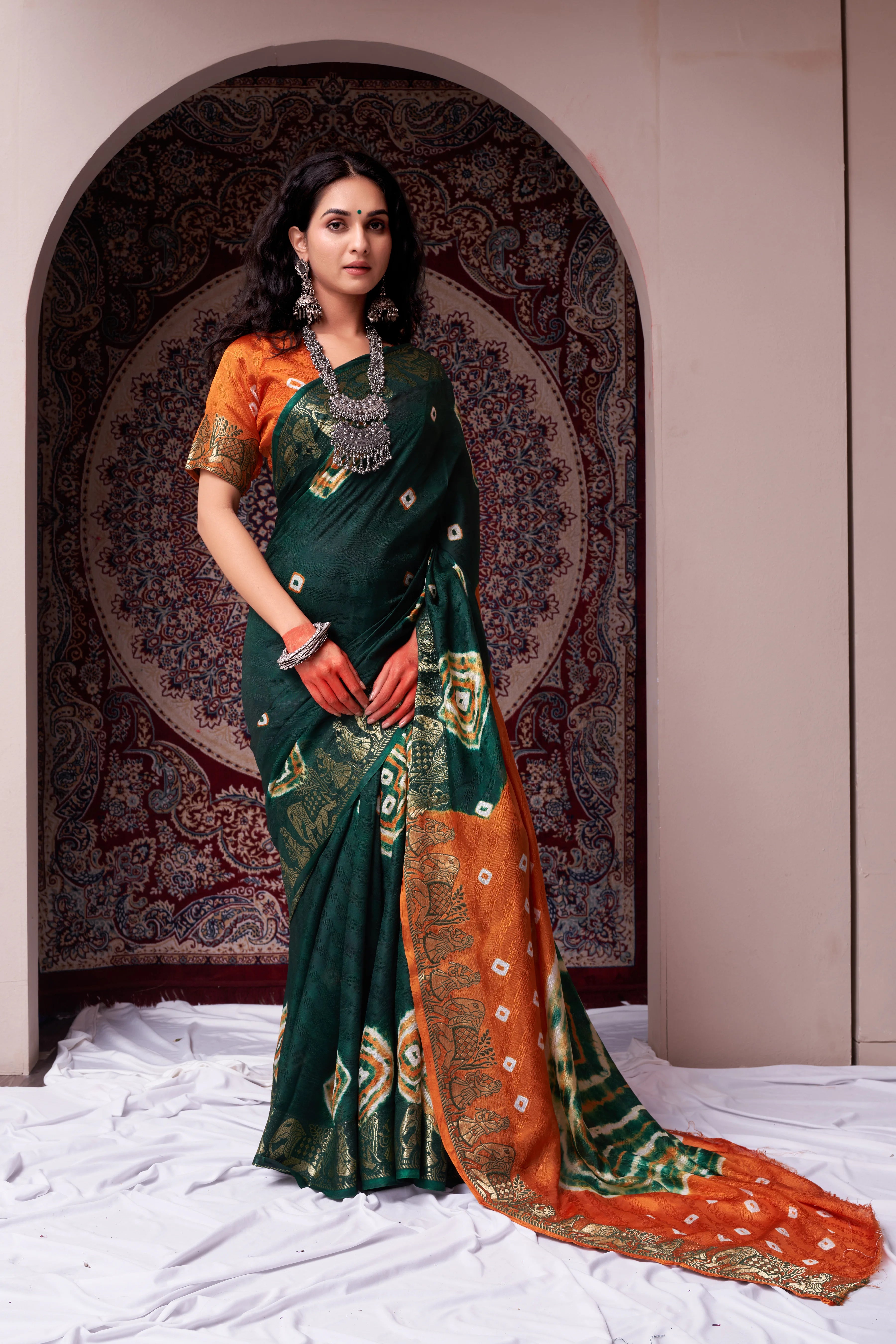 Rich Pine Bottle Green Jaquard Silk Bandhani Saree