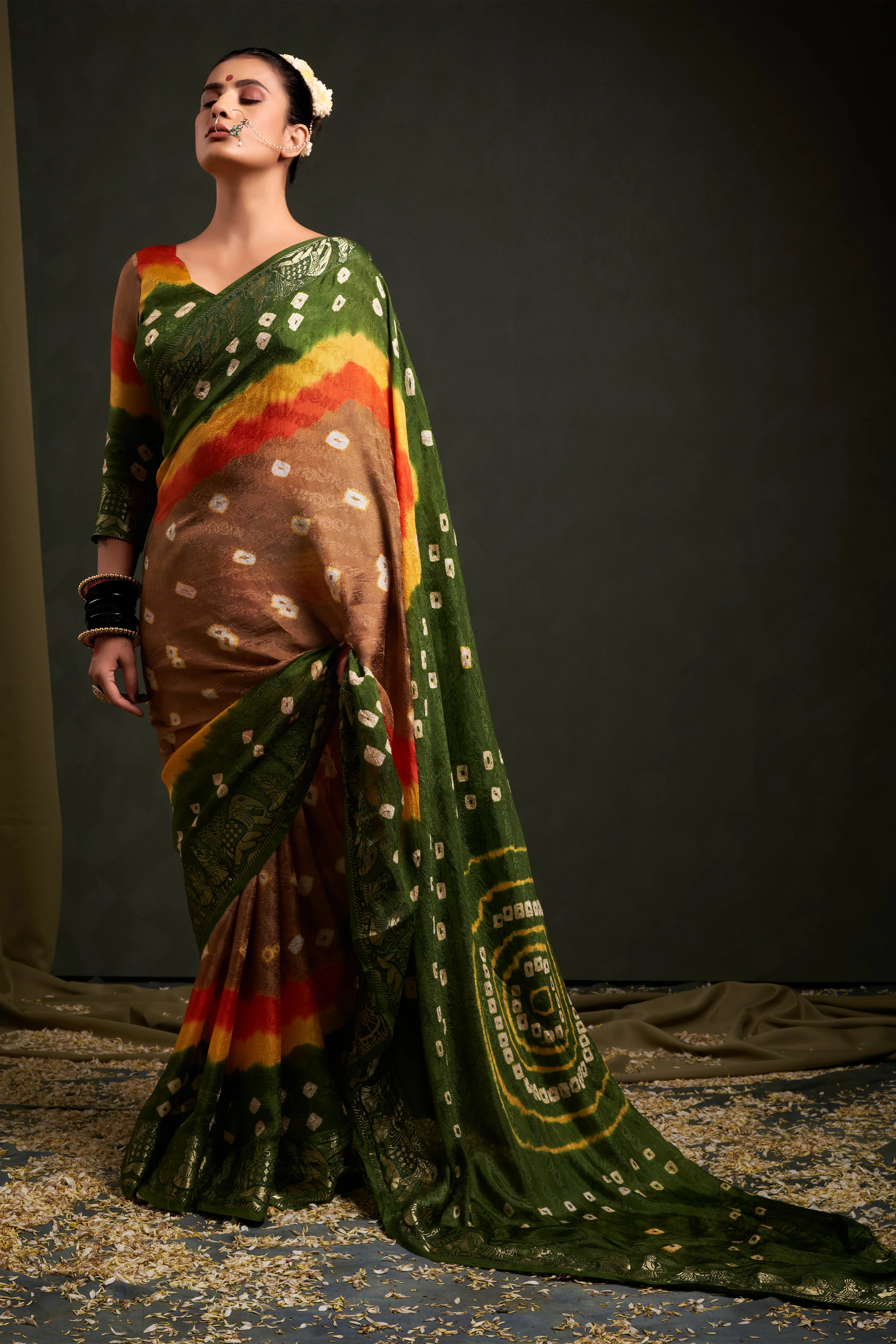 ChikooJaquardSilkBandhaniPartyWearSaree2.png