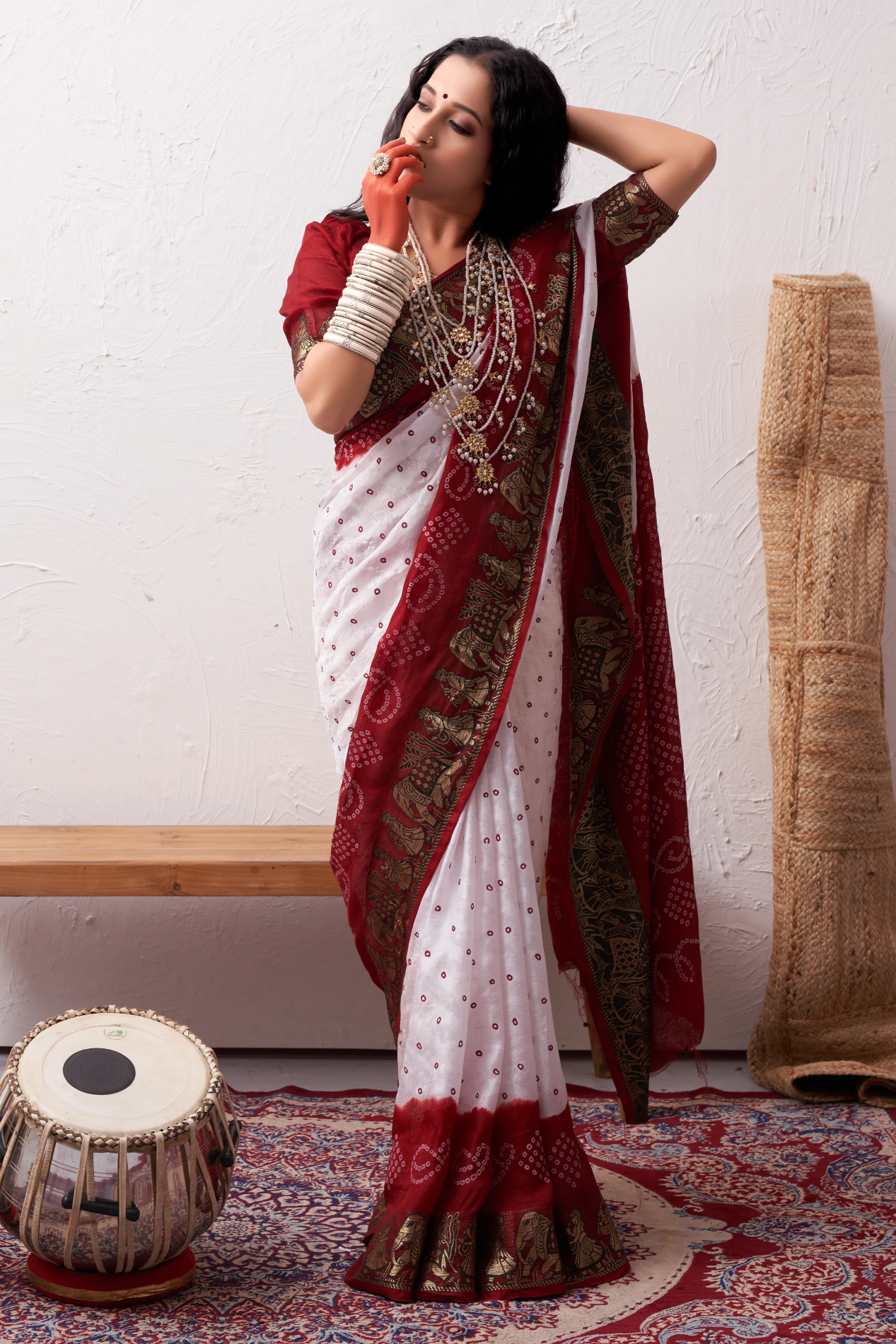 CrimsonRedJaquardSilkBandhaniFestiveSaree1_ba4e4374-4682-4087-b878-4458c4781016.png