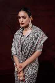 Grey Meenakari Mulberry Silk Bandhani Saree