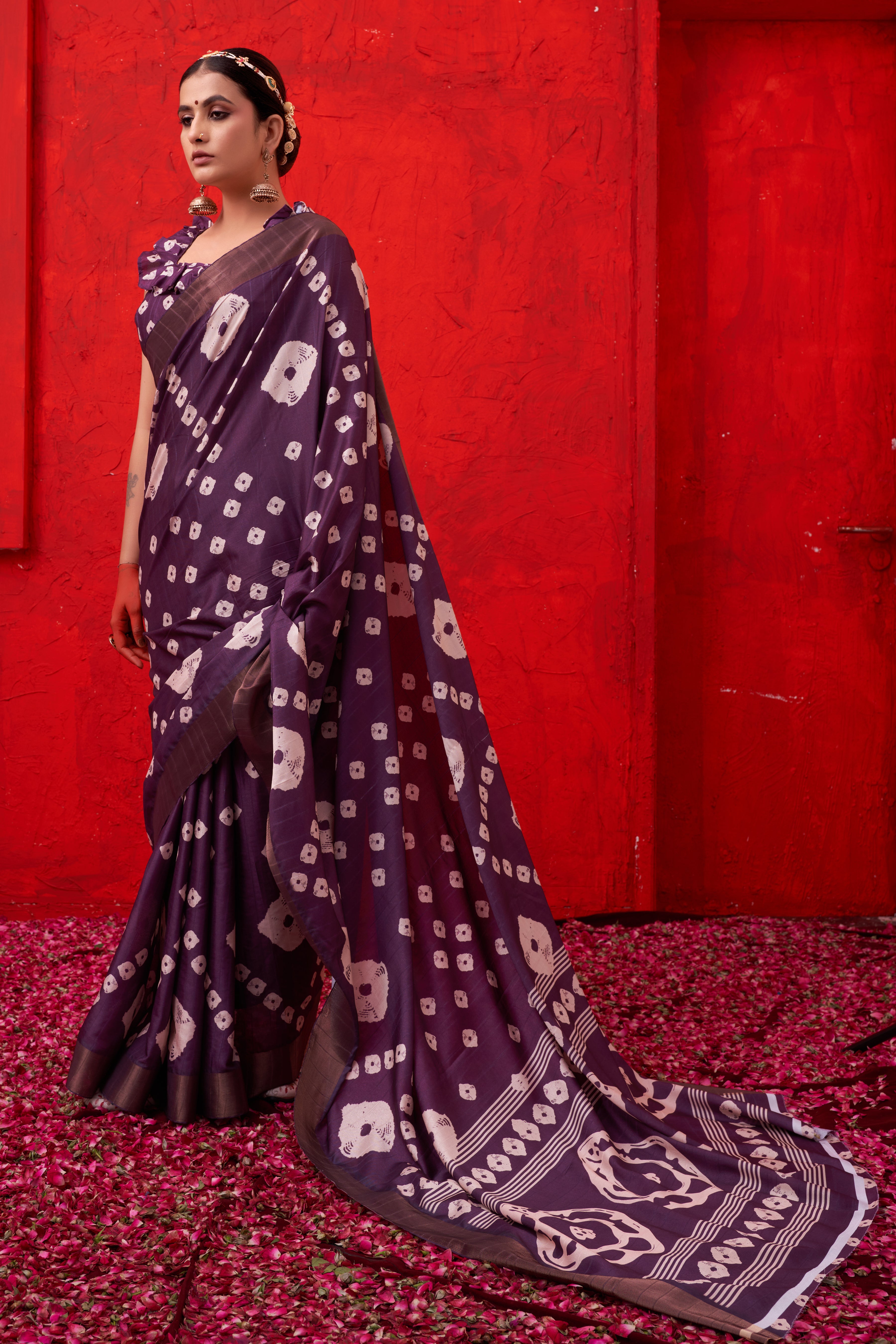 Regal Plum Dark Purple Handloom Bandhani Saree