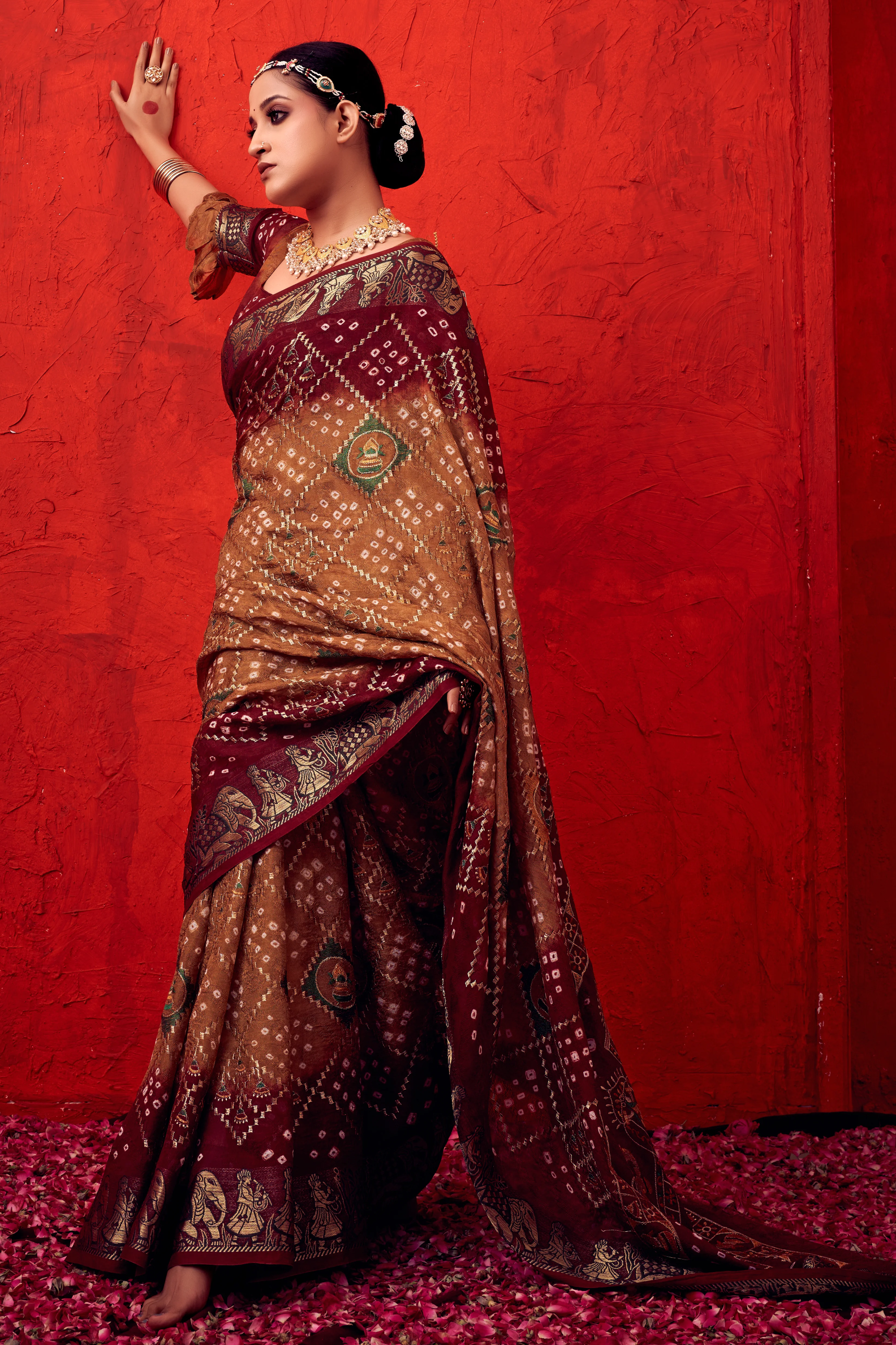 DelicateSkinJaquardSilkBandhaniWeddingSaree4.png