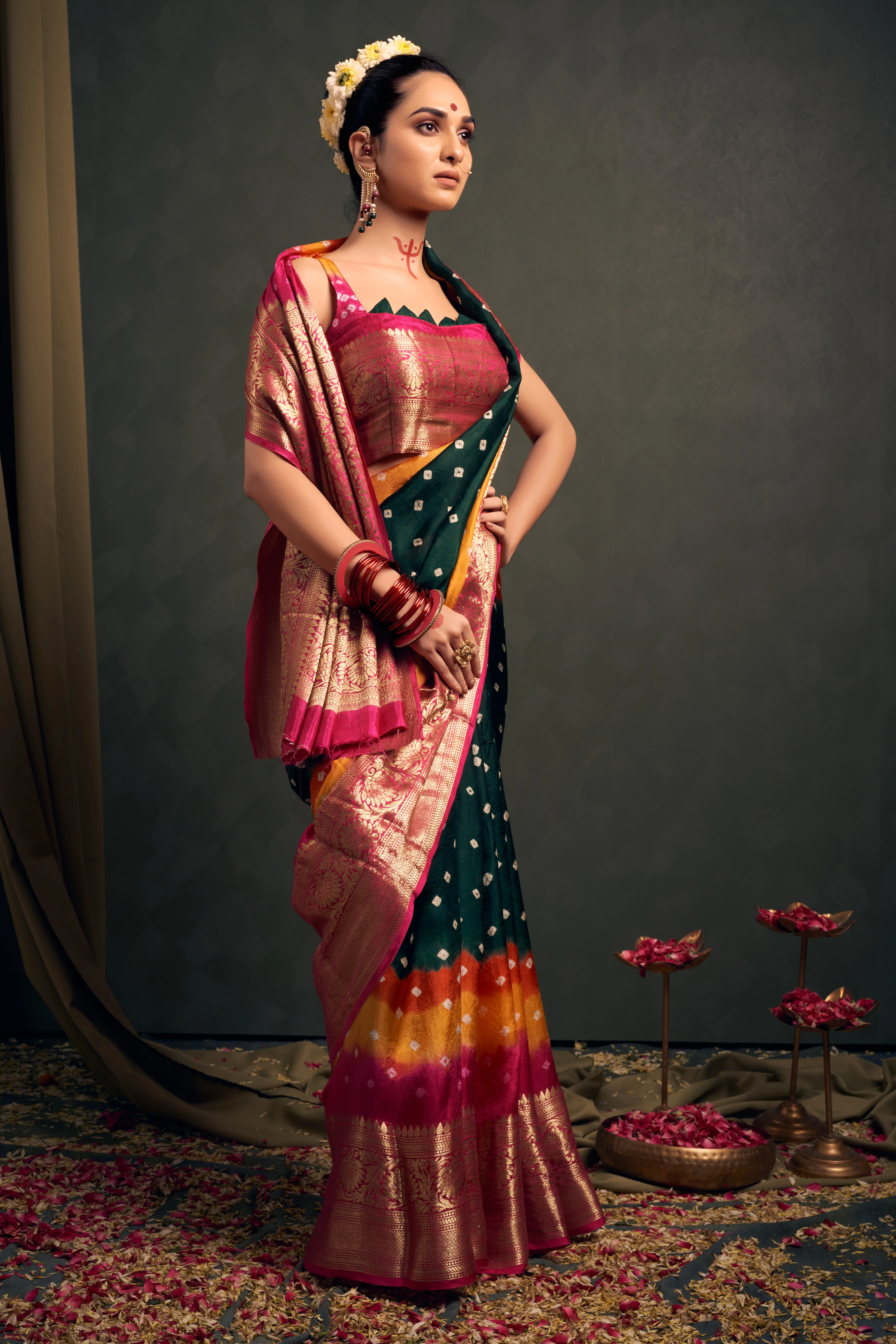 GreenKanjeevaramSilkBandhaniWeddingSaree4.png