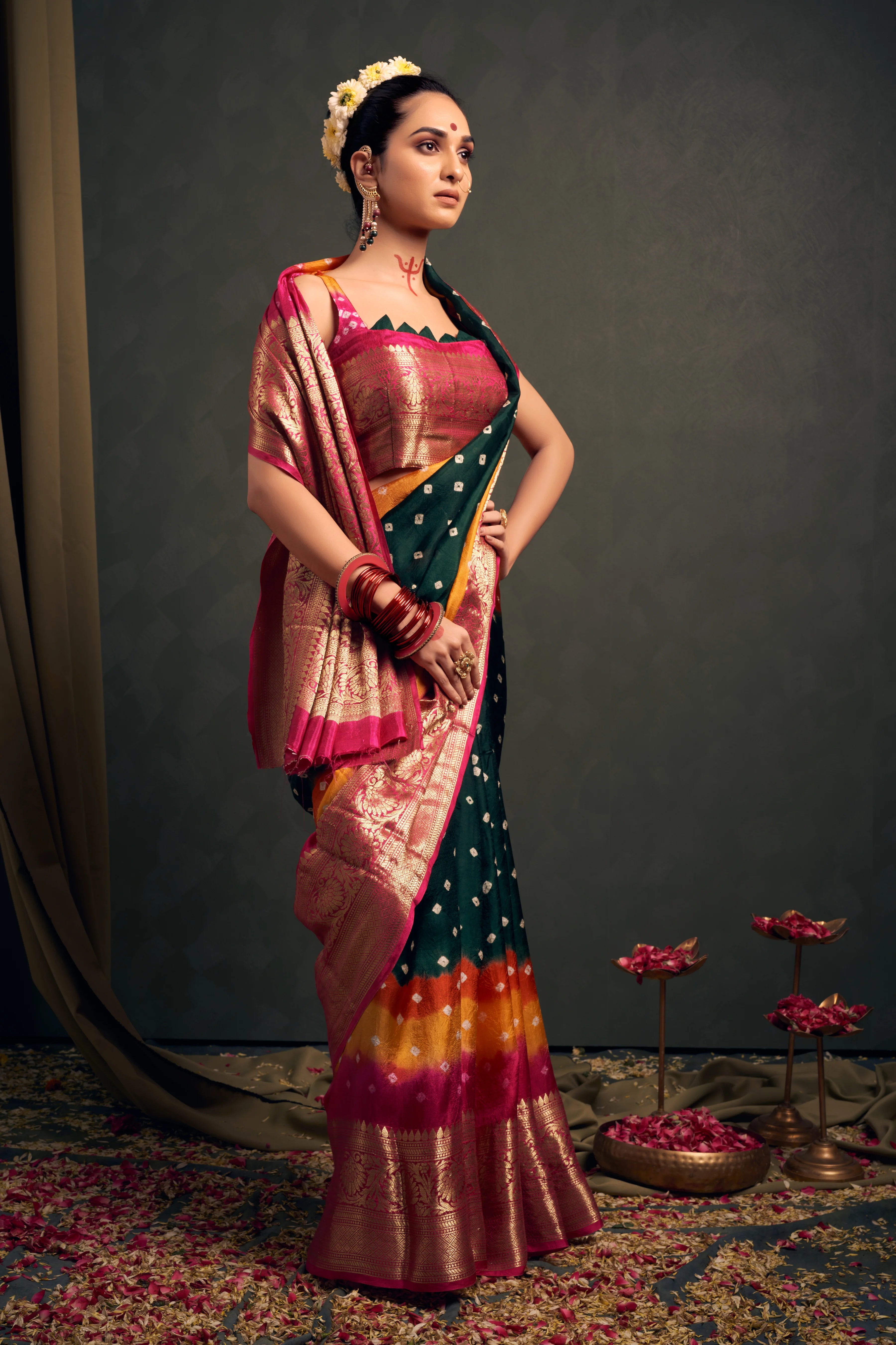 GreenKanjeevaramSilkBandhaniWeddingSaree4.webp