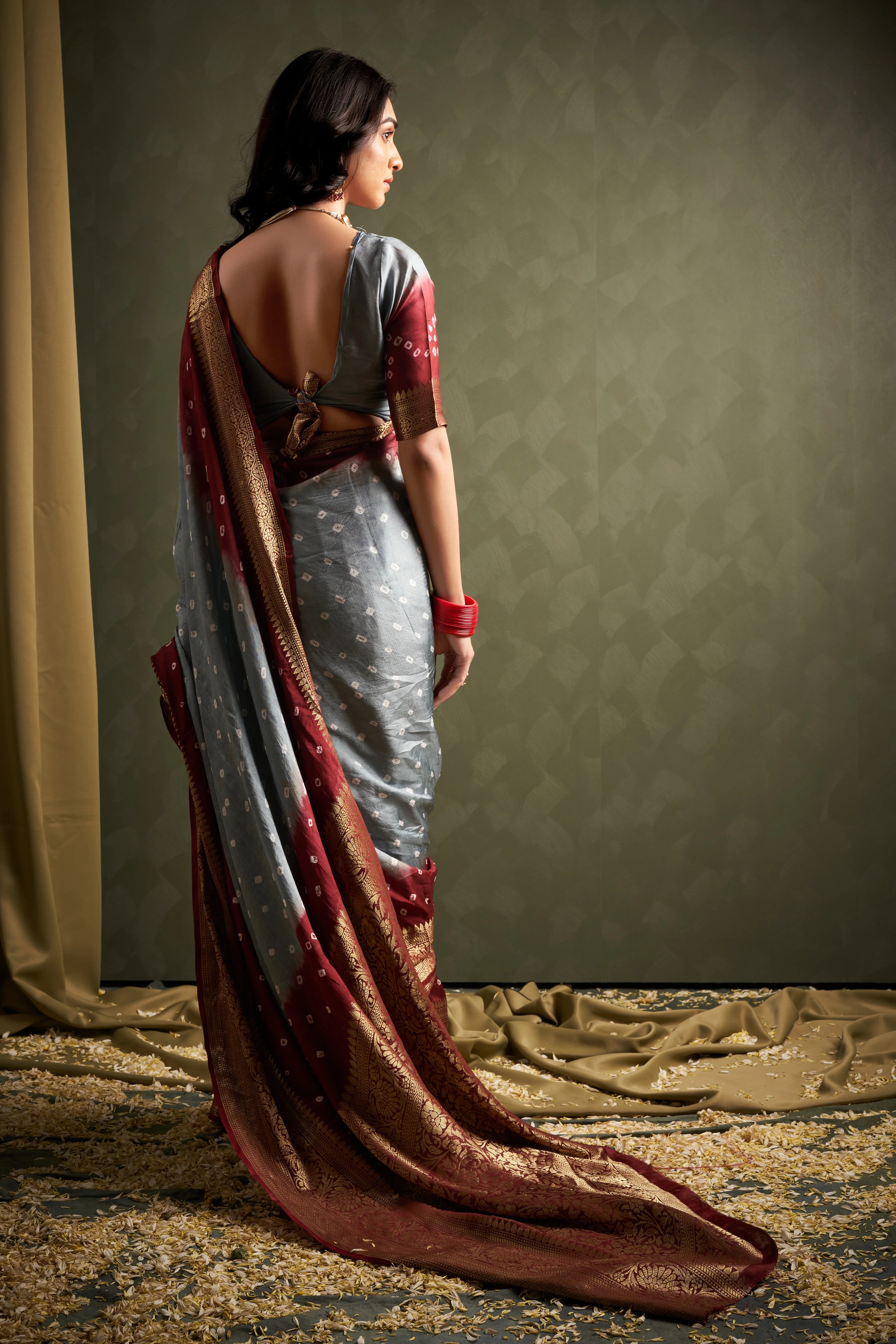 Classic Cloud Grey Kanjeevaram Silk Bandhani Saree