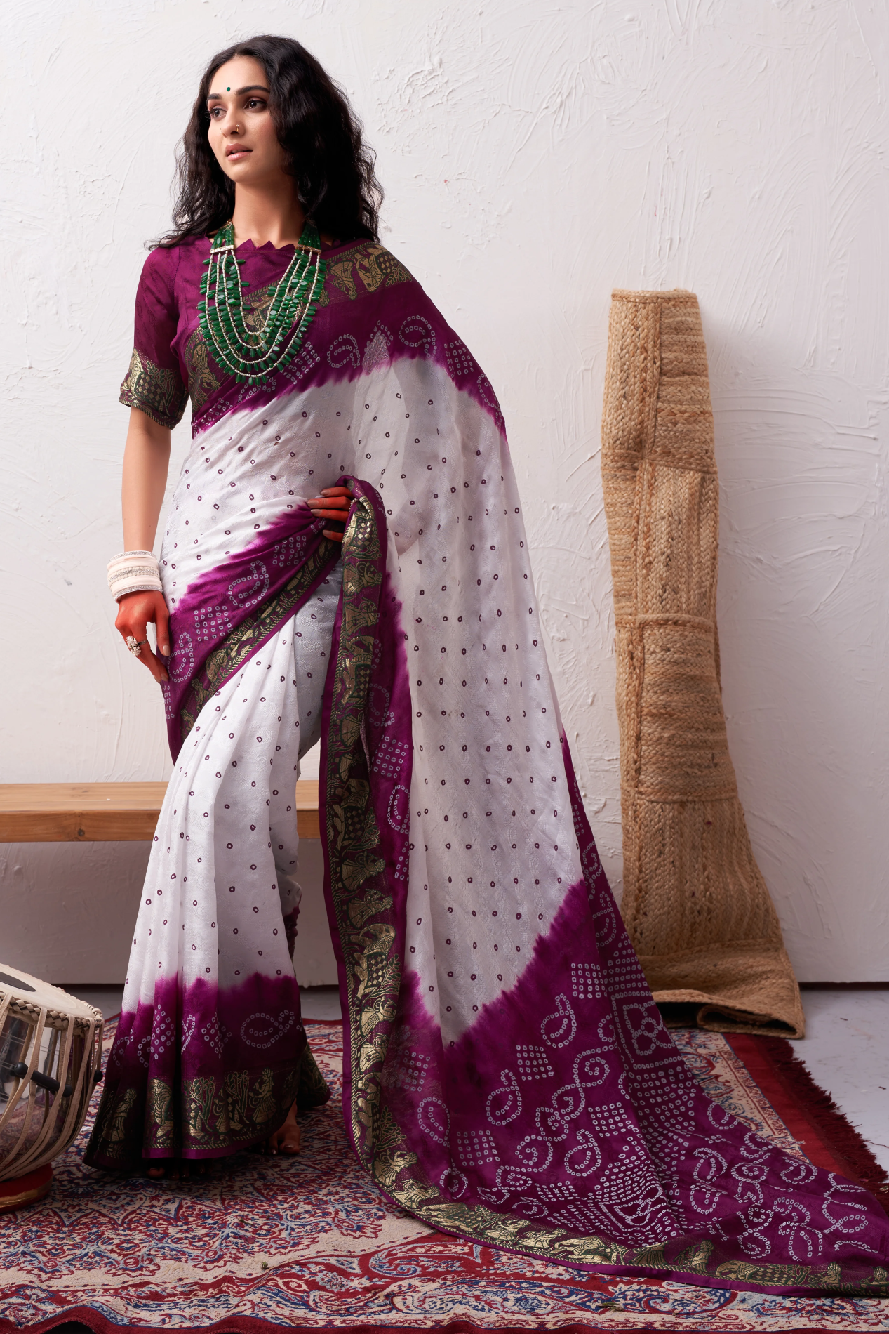 MagentaJaquardSilkBandhaniFestiveSaree1_93997d17-ce4e-4824-986f-38437765dd1b.png