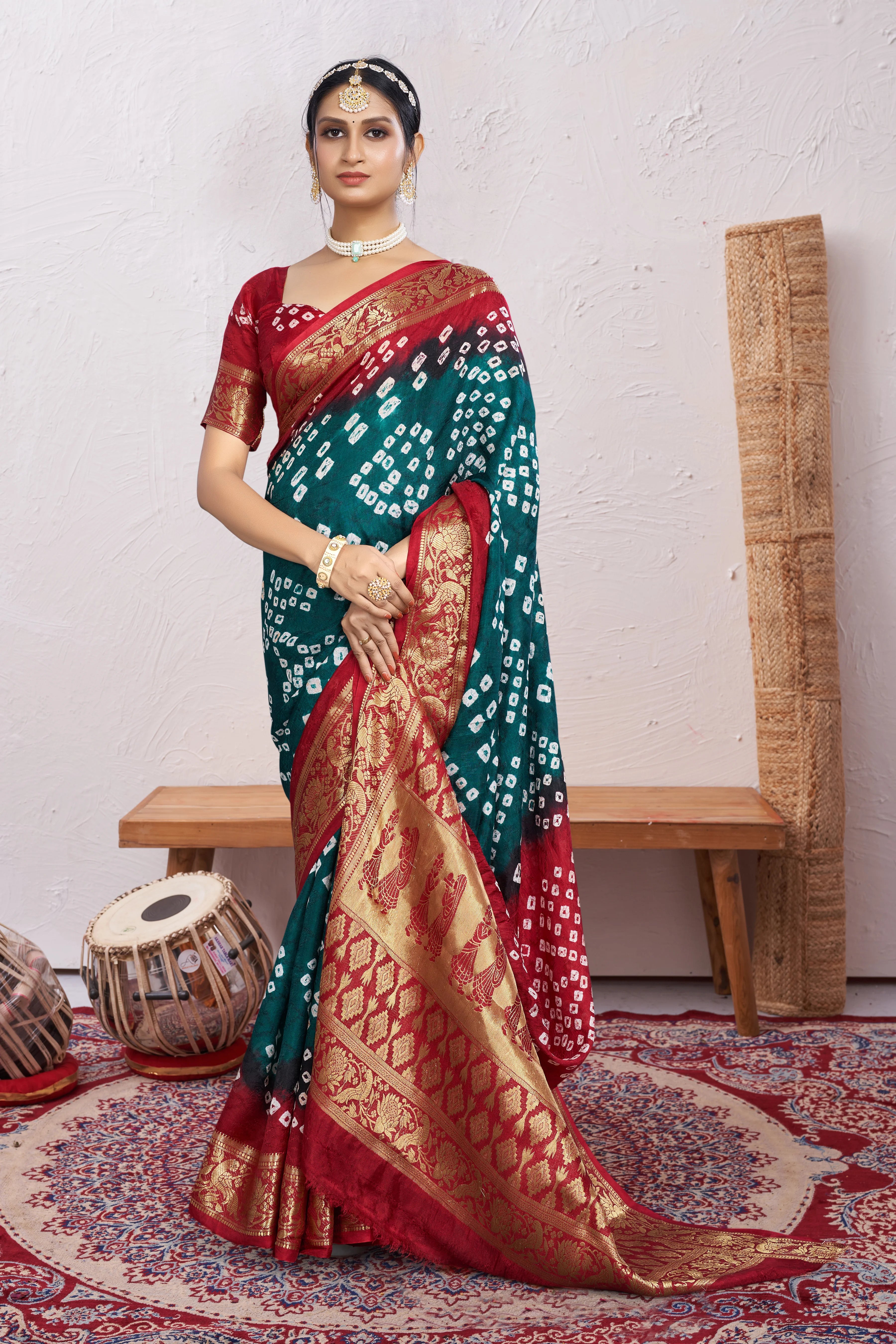 MintGreenMulberrySilkBandhaniPartyWearSaree1.webp