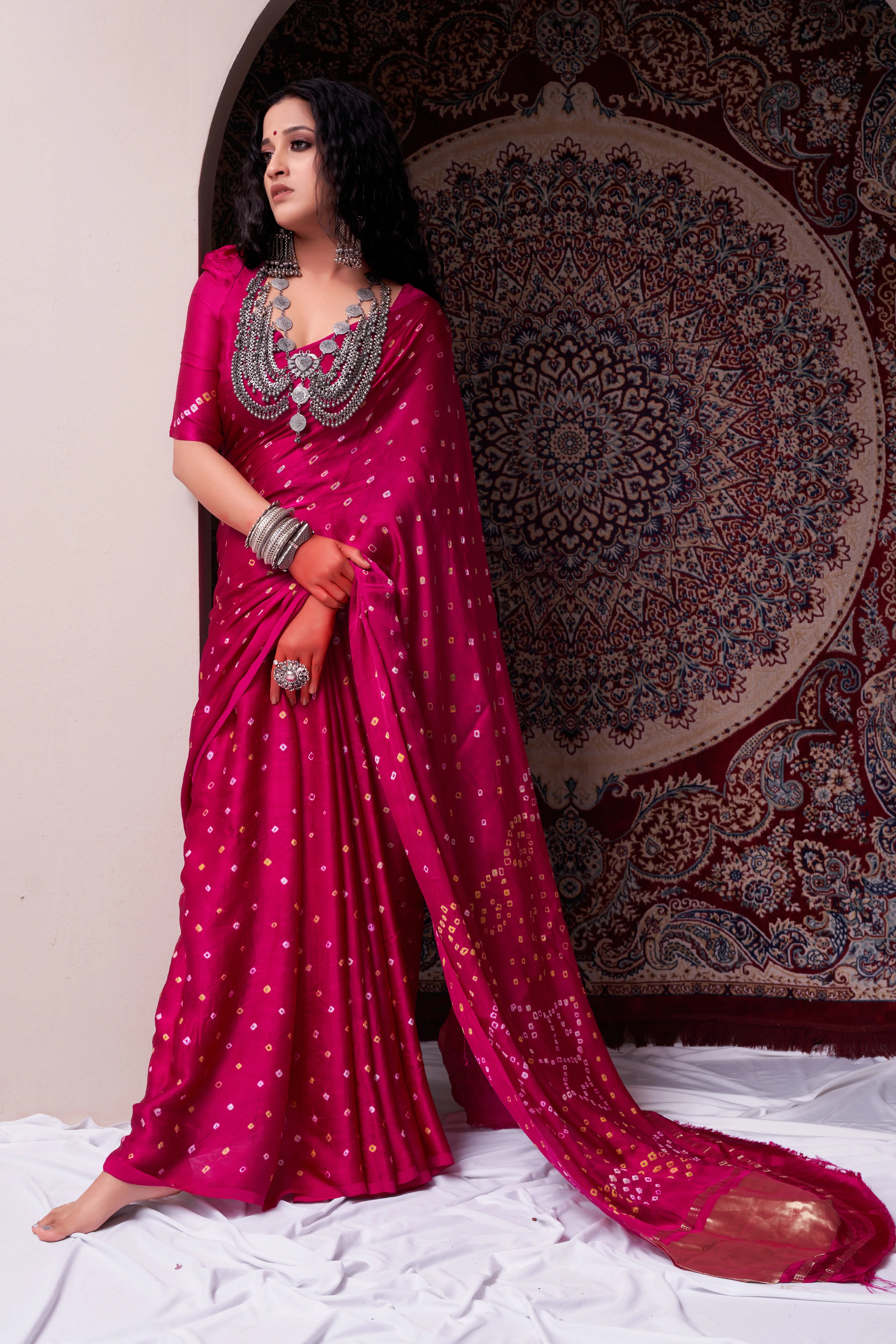 PinkGajjiSilkBandhaniWeddingSaree2.webp