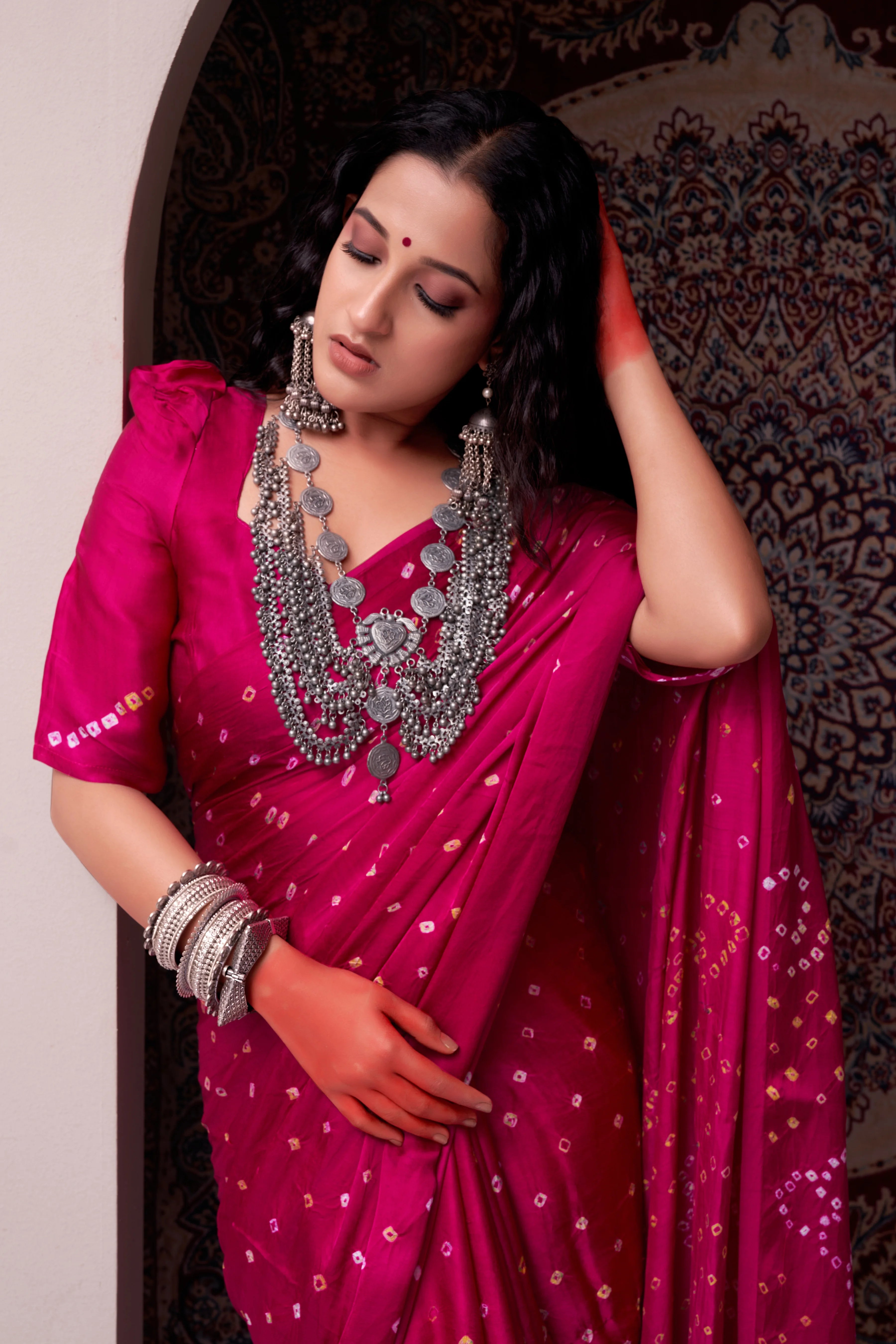 PinkGajjiSilkBandhaniWeddingSaree3.webp