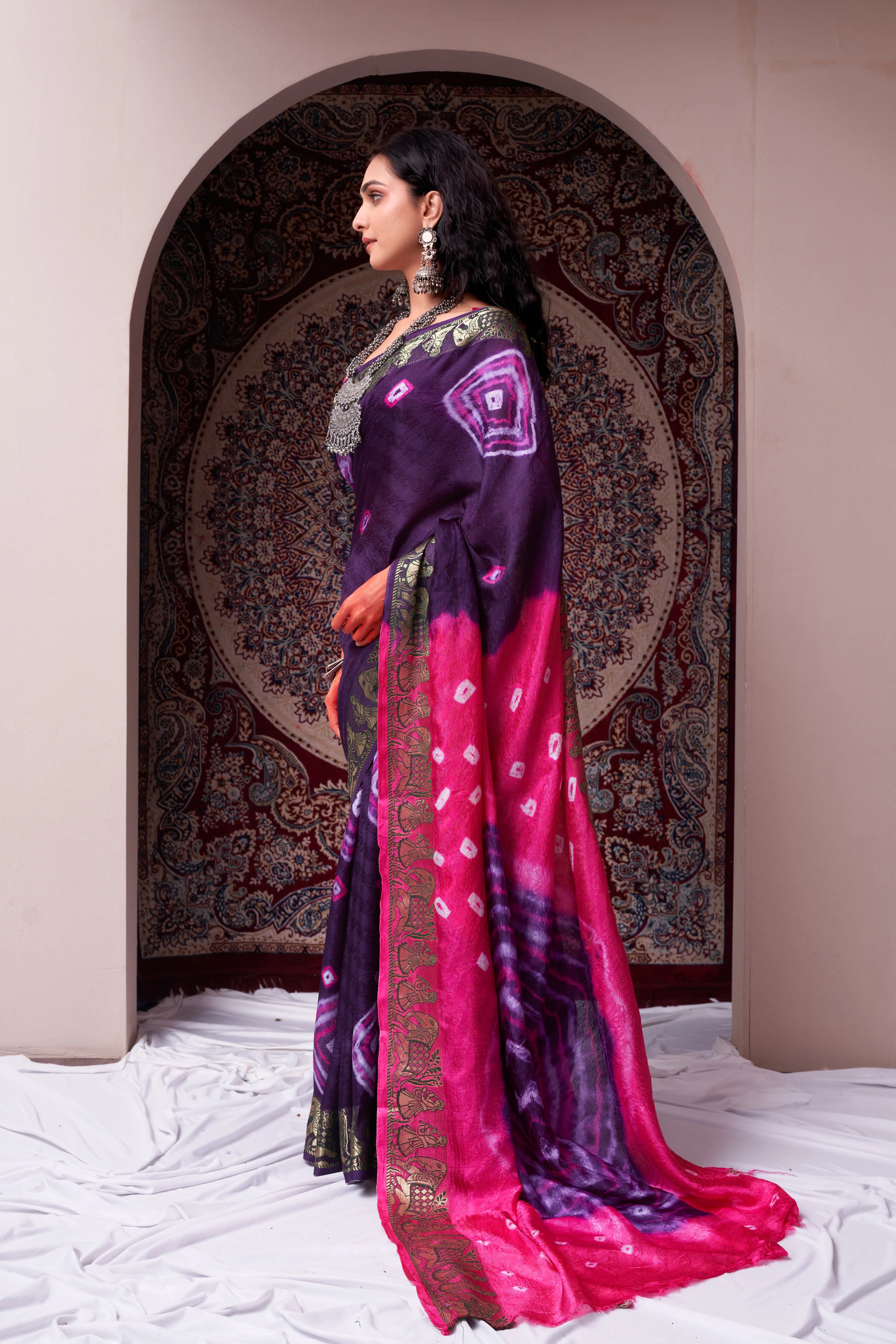 PurpleJaquardSilkBandhaniPartyWearSaree4.webp