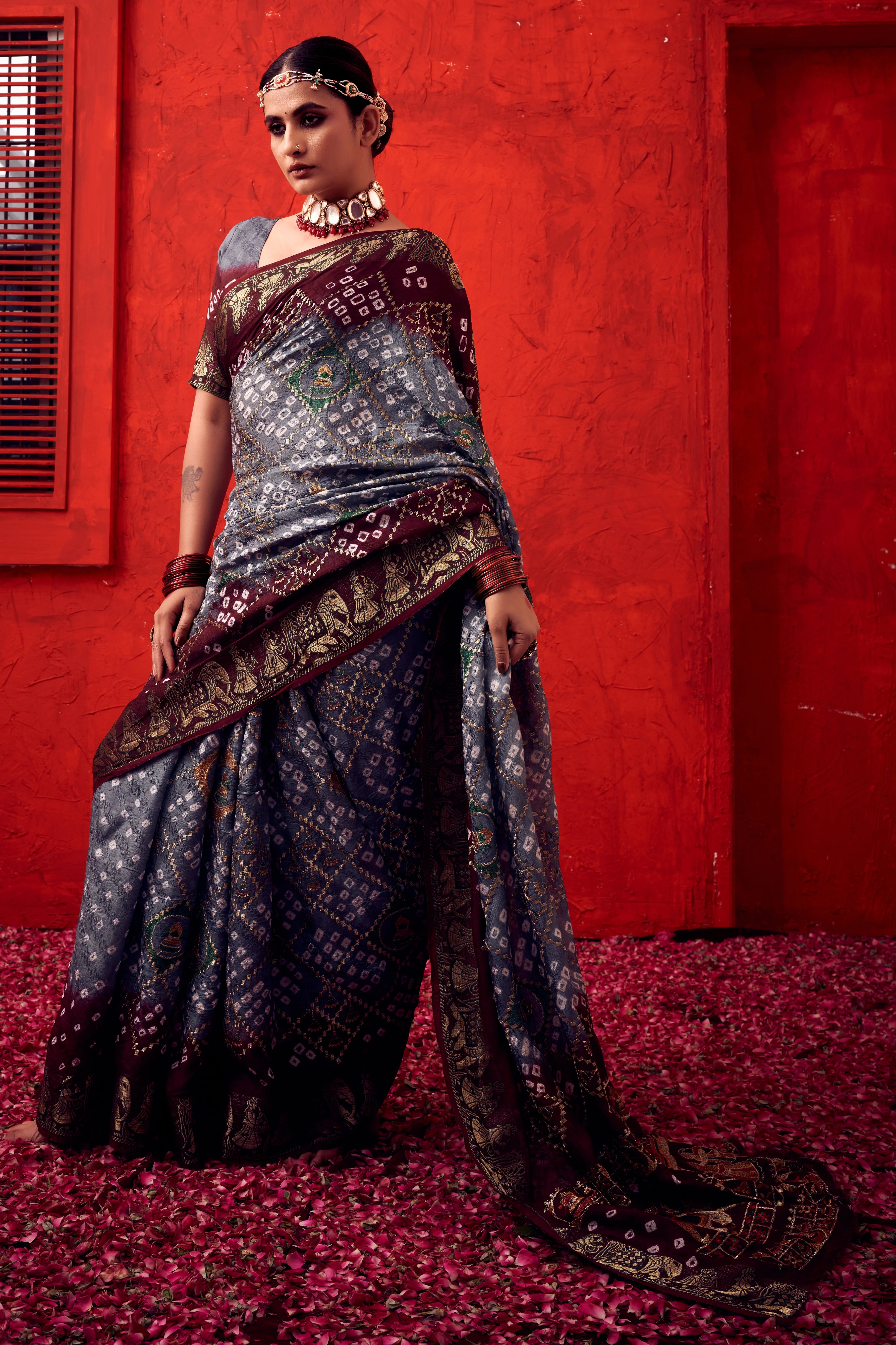 SteelGreyJaquardSilkBandhaniWeddingSaree1.webp