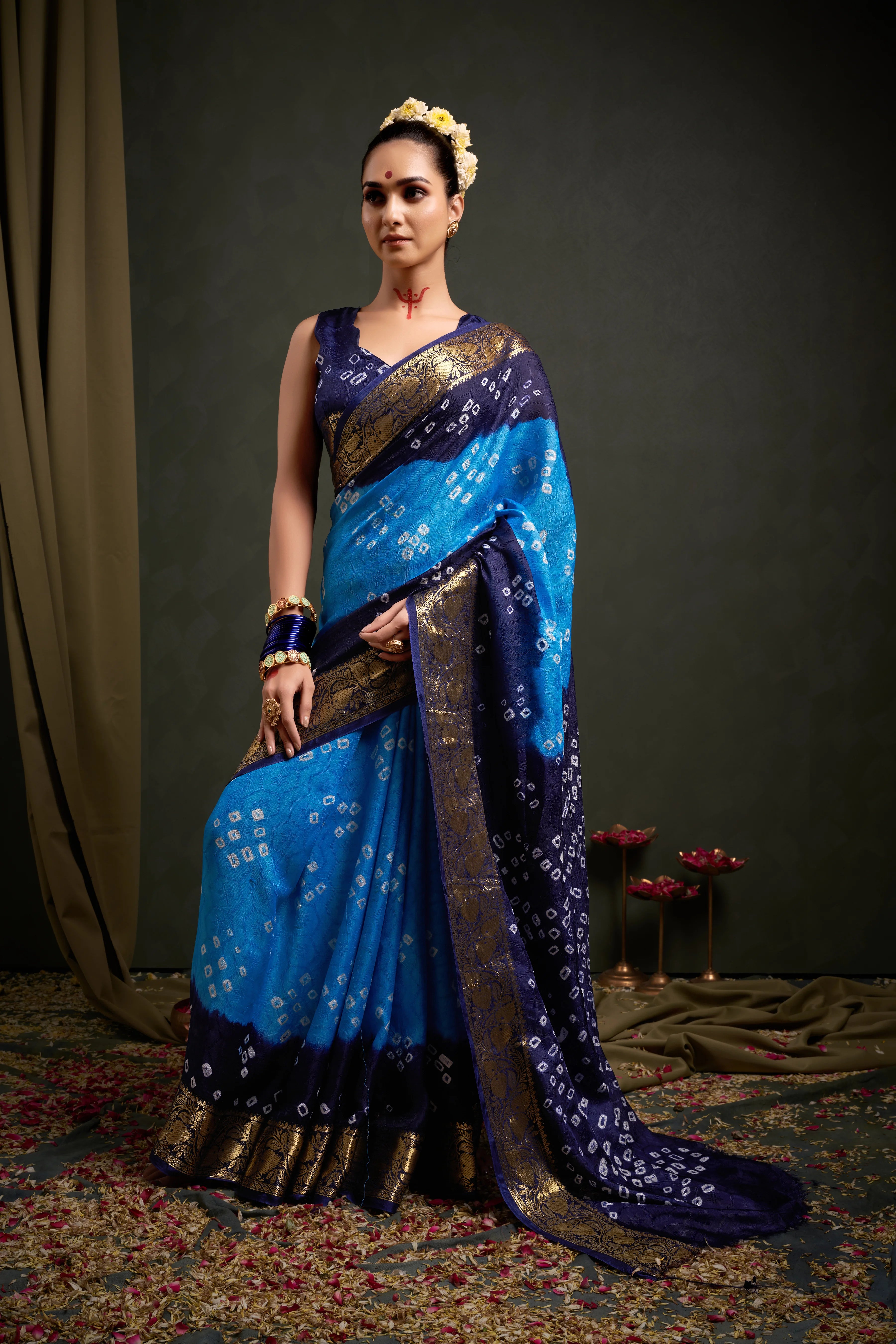 TurquoiseJaquardSilkBandhaniPartyWearSaree1.webp