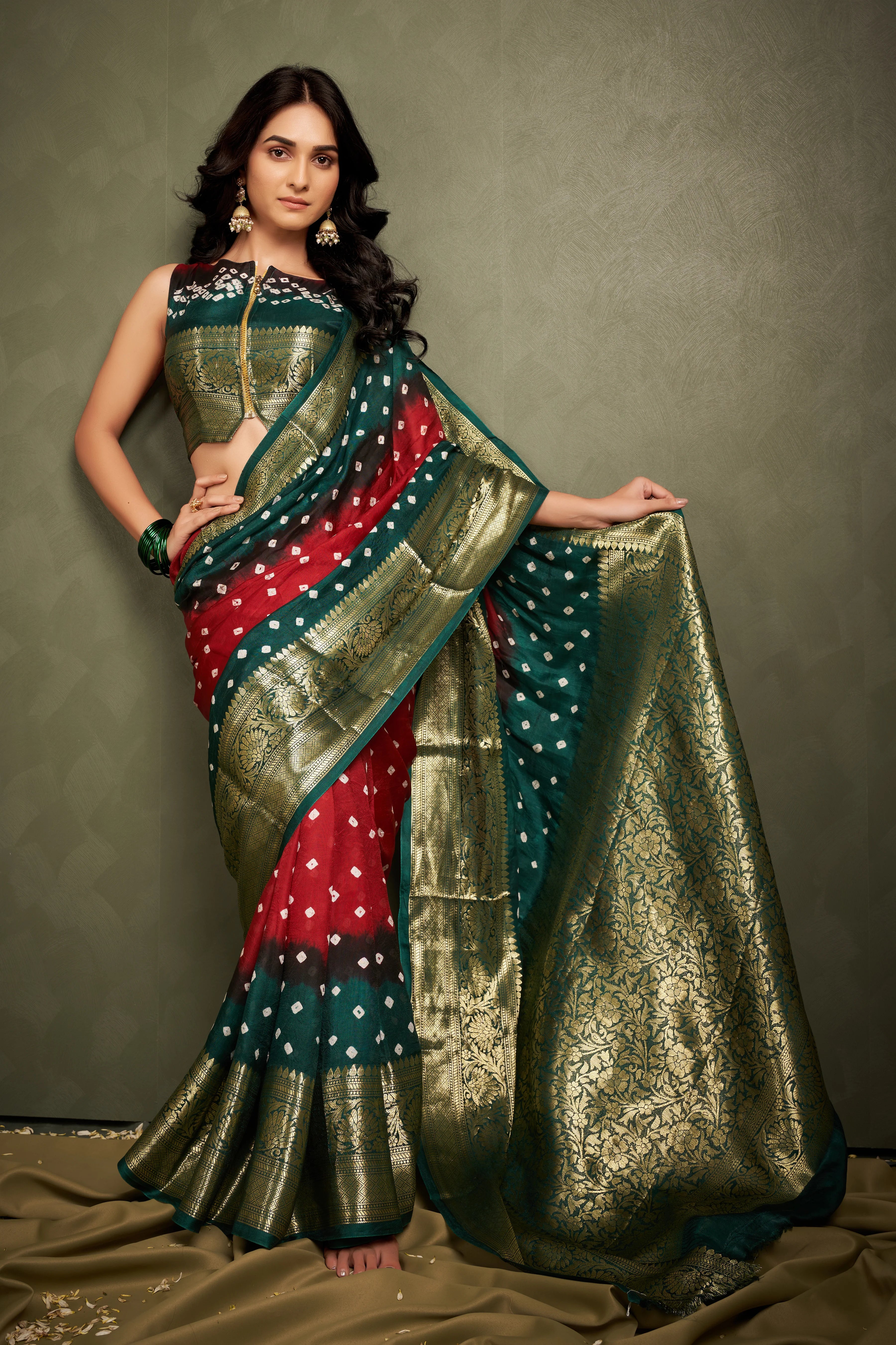 WineMaroonKanjeevaramSilkBandhaniWeddingSaree1.webp